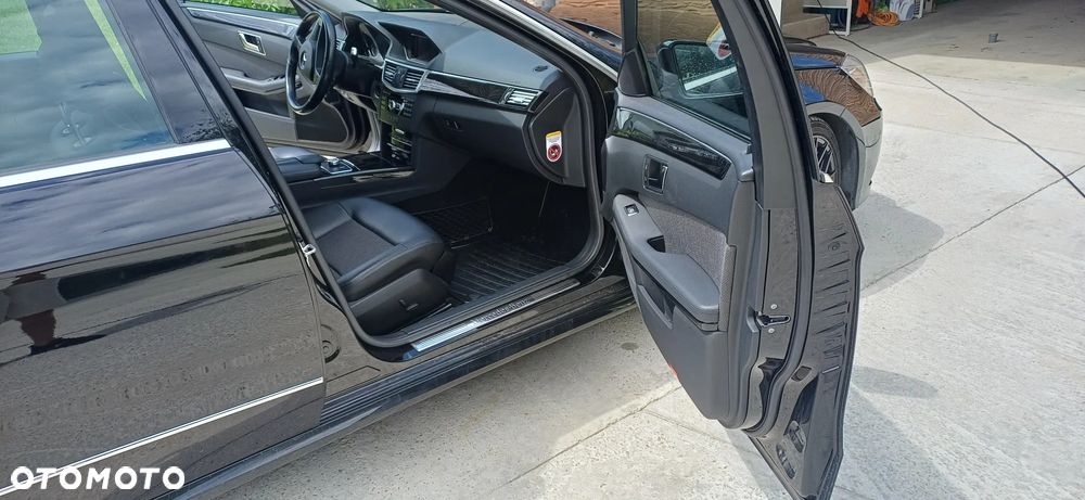 Mercedes-Benz Klasa E 220 CDI BlueEff Avantgarde - 14