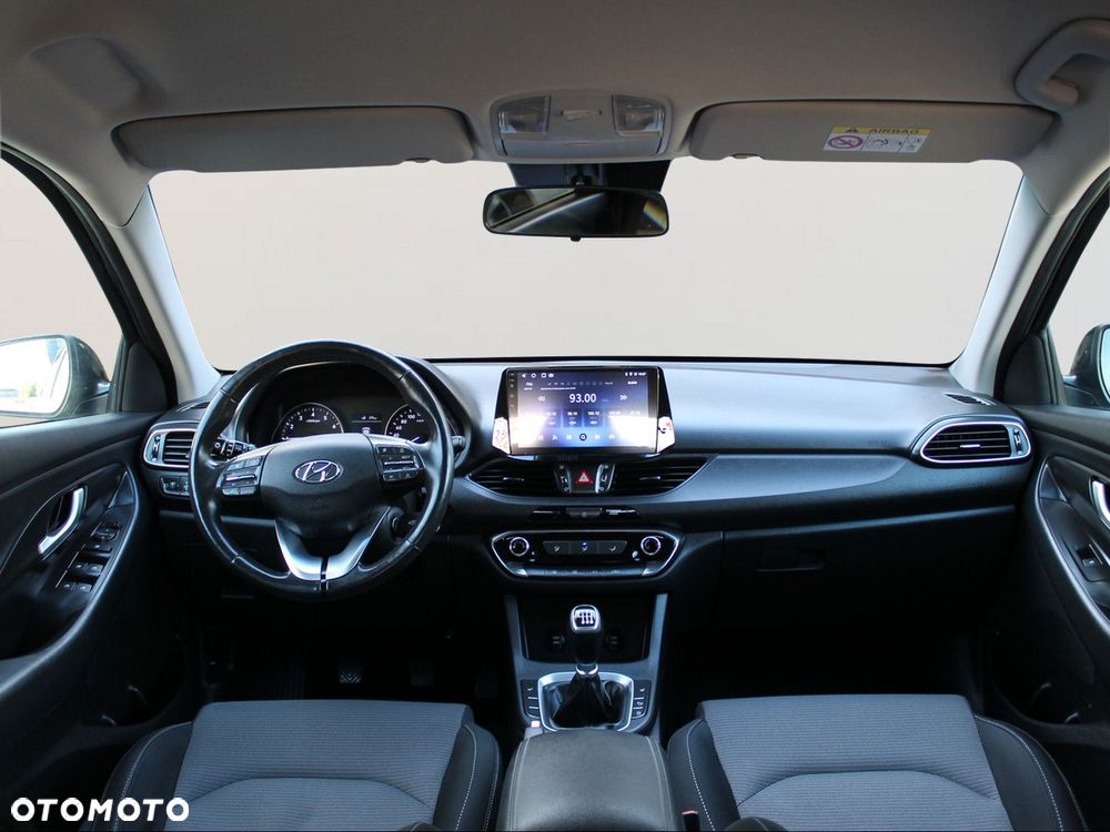 Hyundai i30 1.4 Passion Plus - 13
