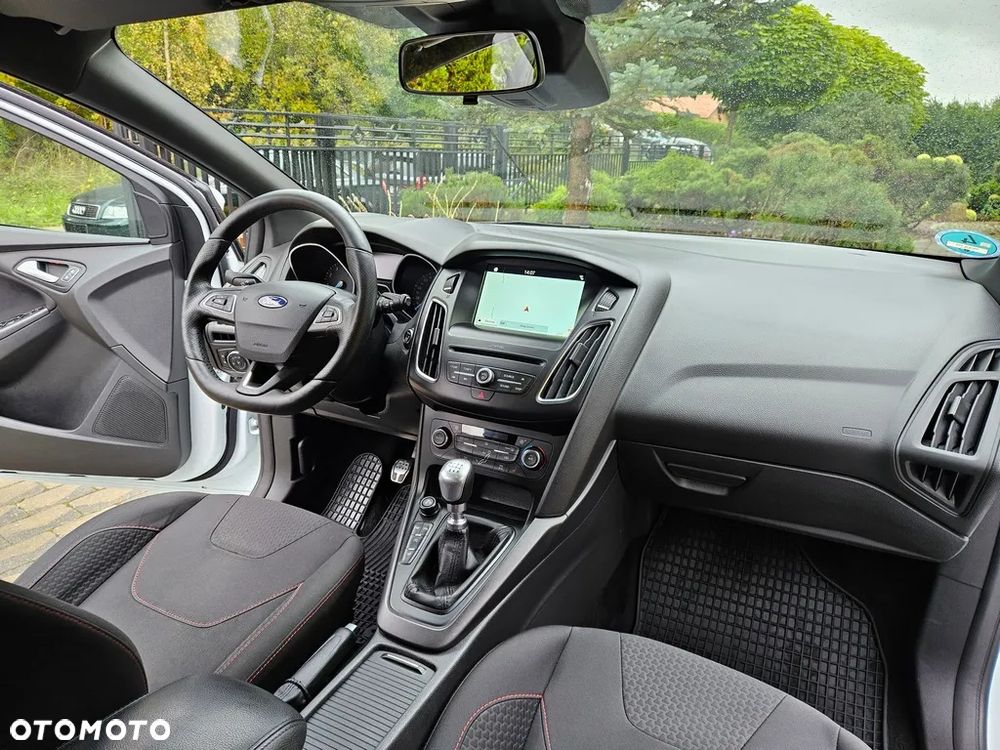Ford Focus Turnier 1.5 EcoBoost Start-Stopp-System ST-Line - 15