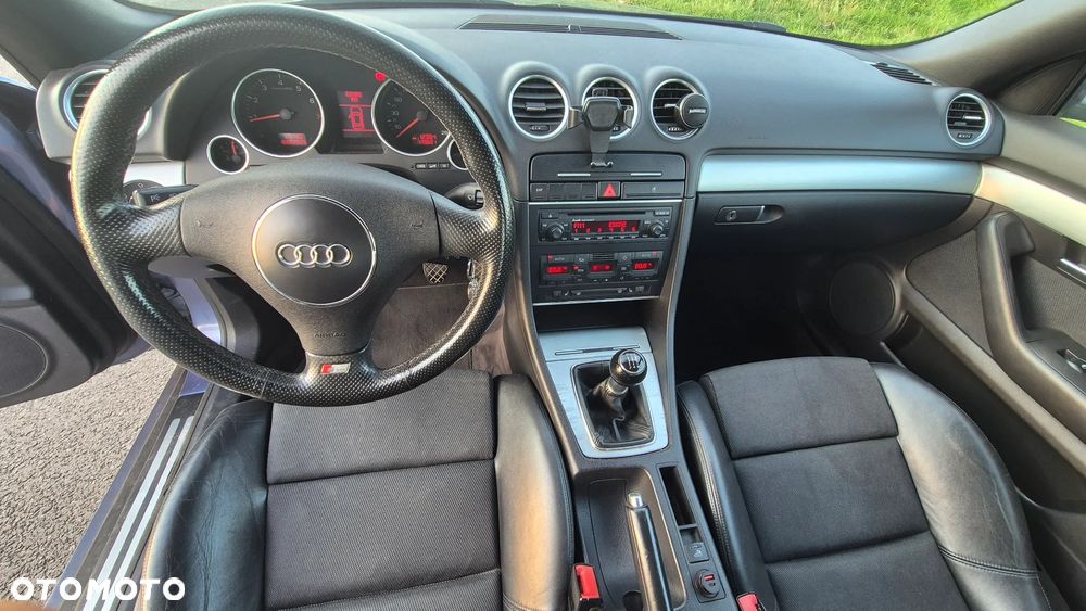 Audi A4 Cabrio 1.8 T - 18