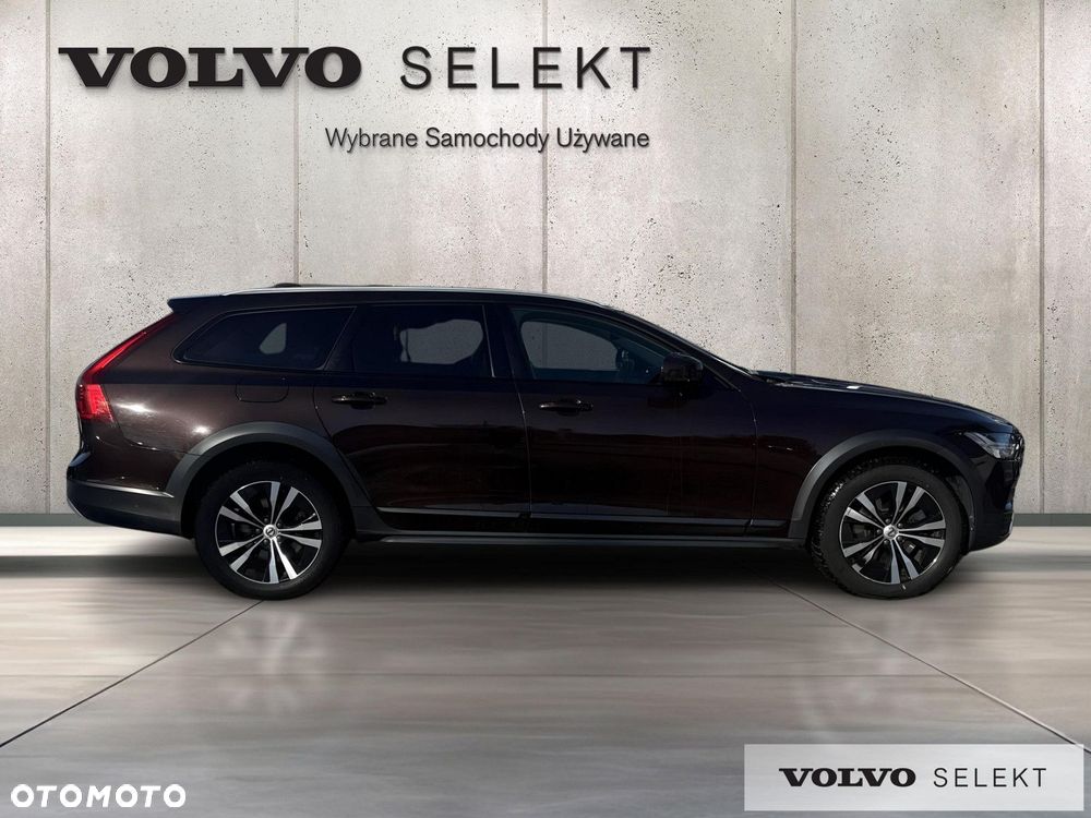Volvo V90 Cross Country - 6