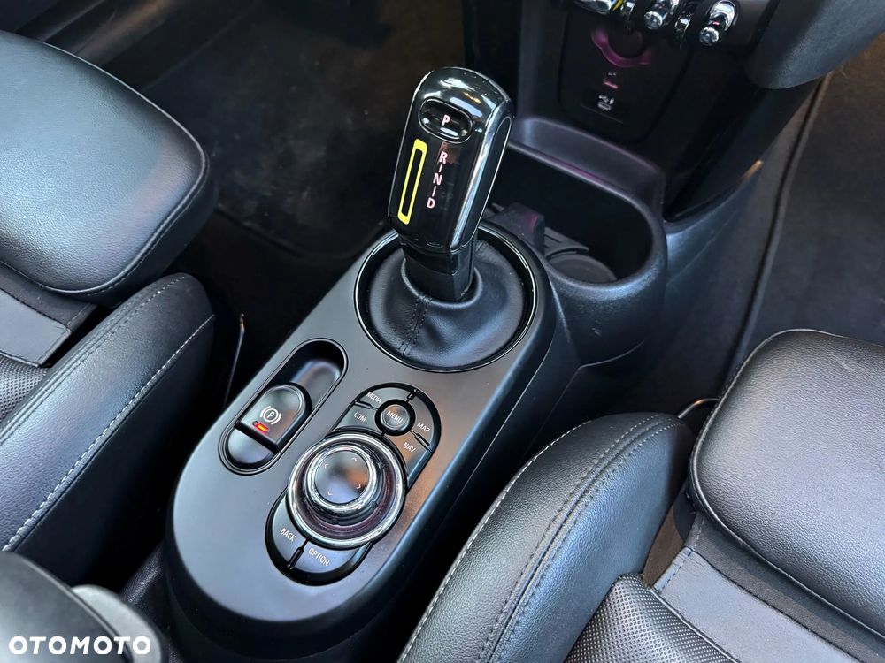 MINI Cooper SE Trim XL - 15