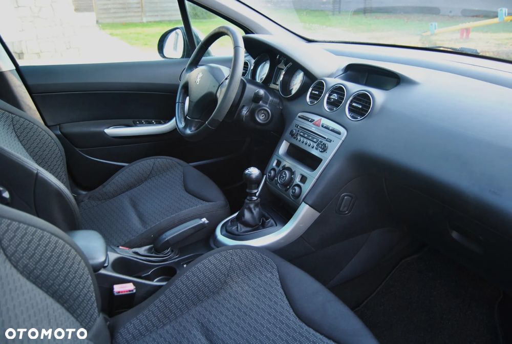 Peugeot 308 1.6 Premium Plus - 7