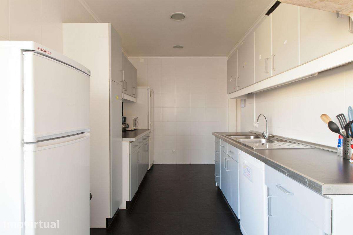 Quarto - localizado em Arroios Lisbon - Grande imagem: 3/38
