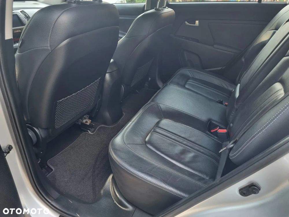 Kia Sportage 1.7 CRDI 2WD Spirit - 12