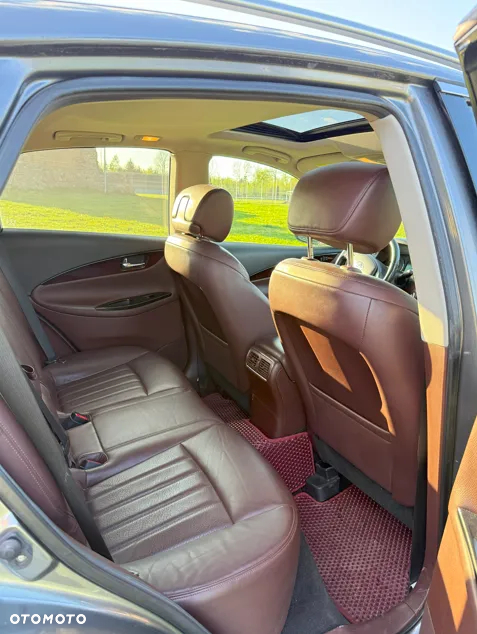 Infiniti QX50 3.7 GT Premium - 9