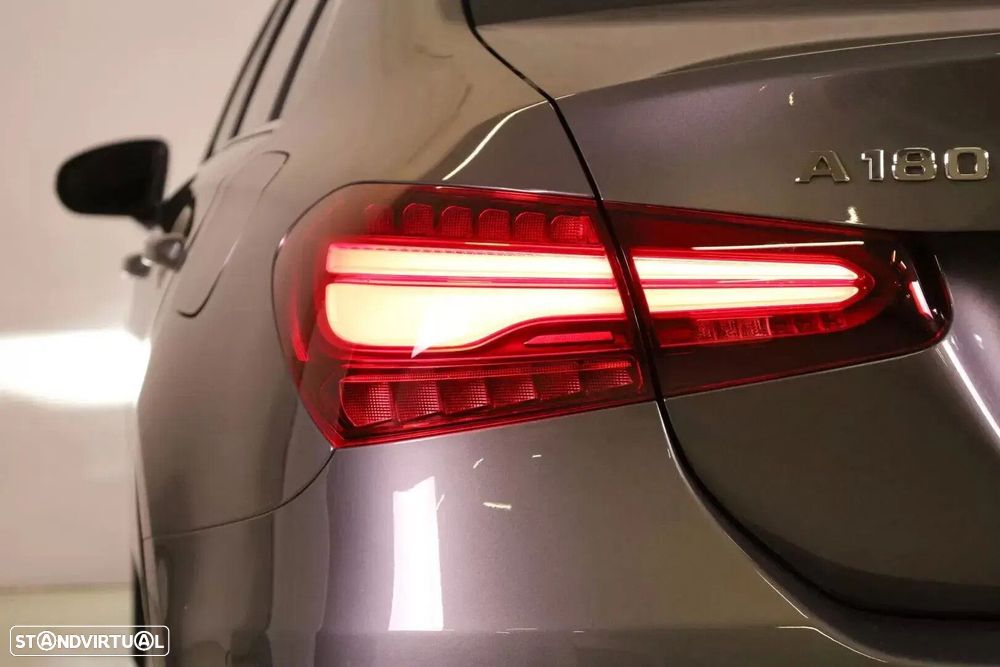 Mercedes-Benz A 180 Limousine - 20