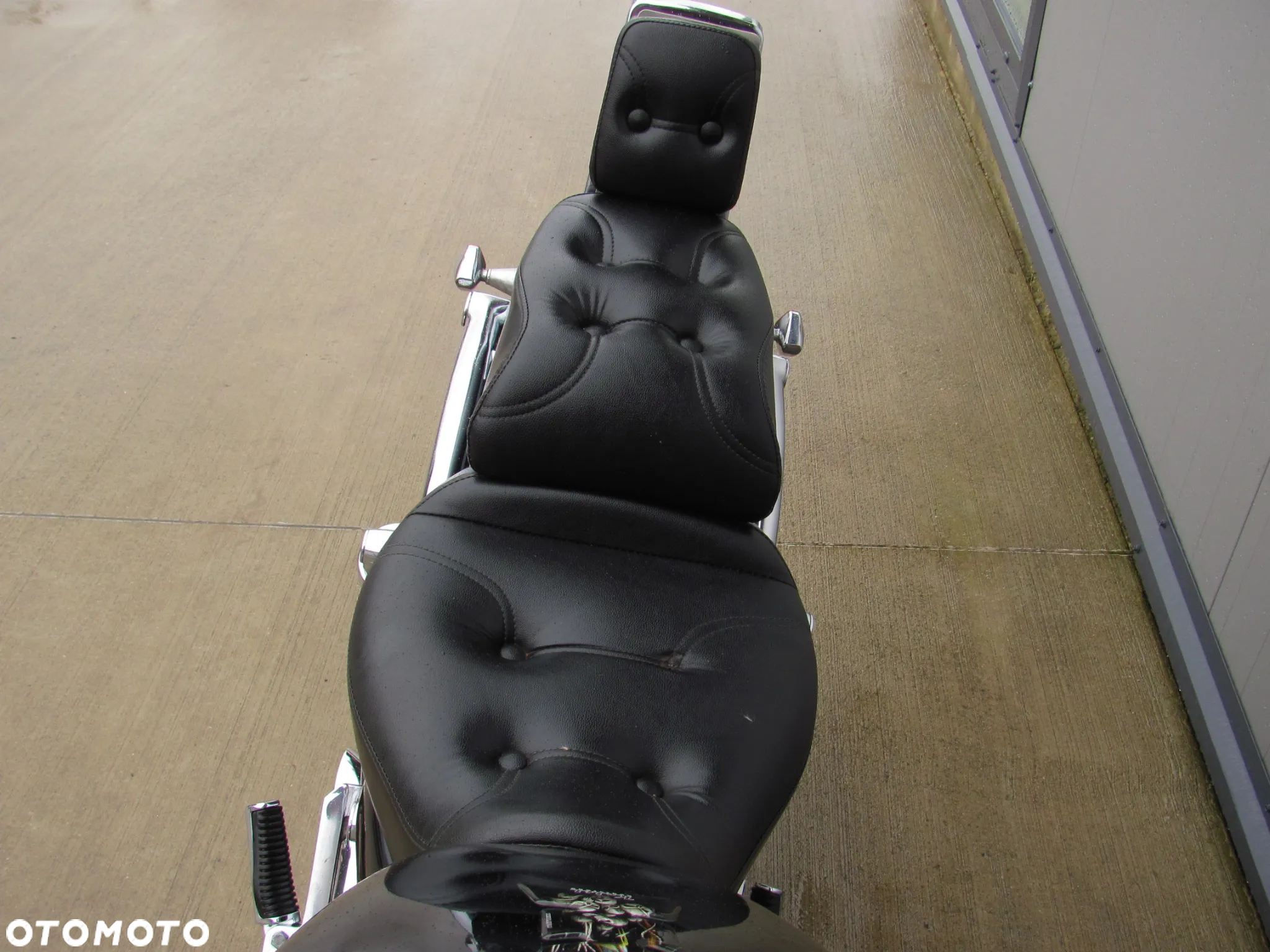 Suzuki Intruder - 17