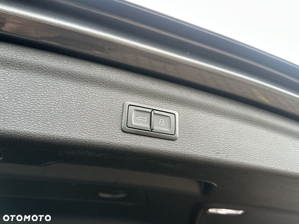 Audi Q3 RS S tronic - 39