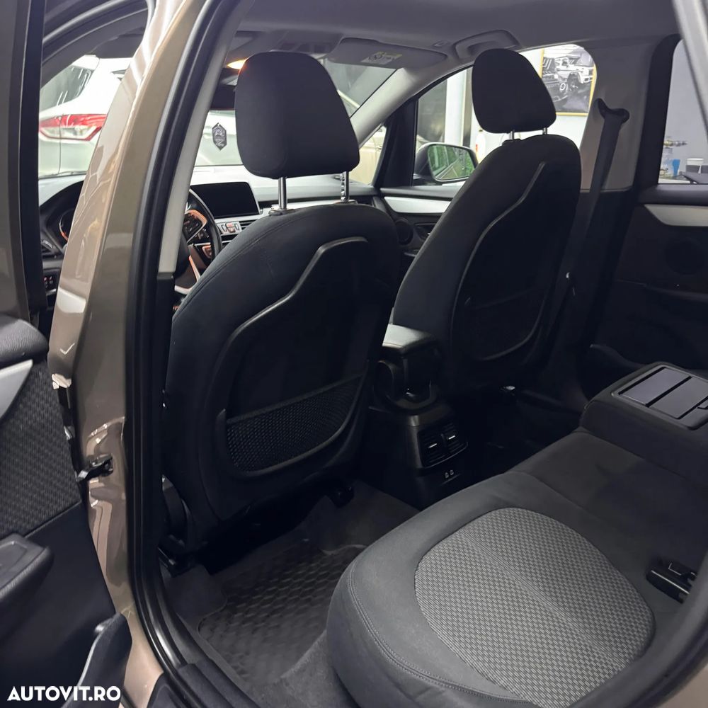 BMW Seria 2 218i Aut. - 13