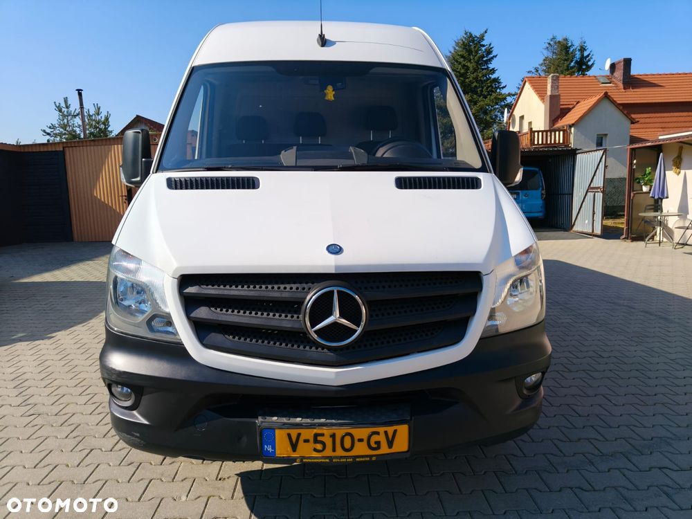 Mercedes-Benz Sprinter - 15