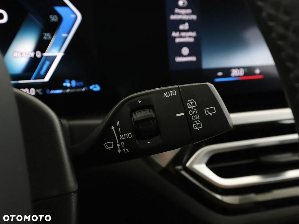 BMW Seria 3 330e PHEV - 35