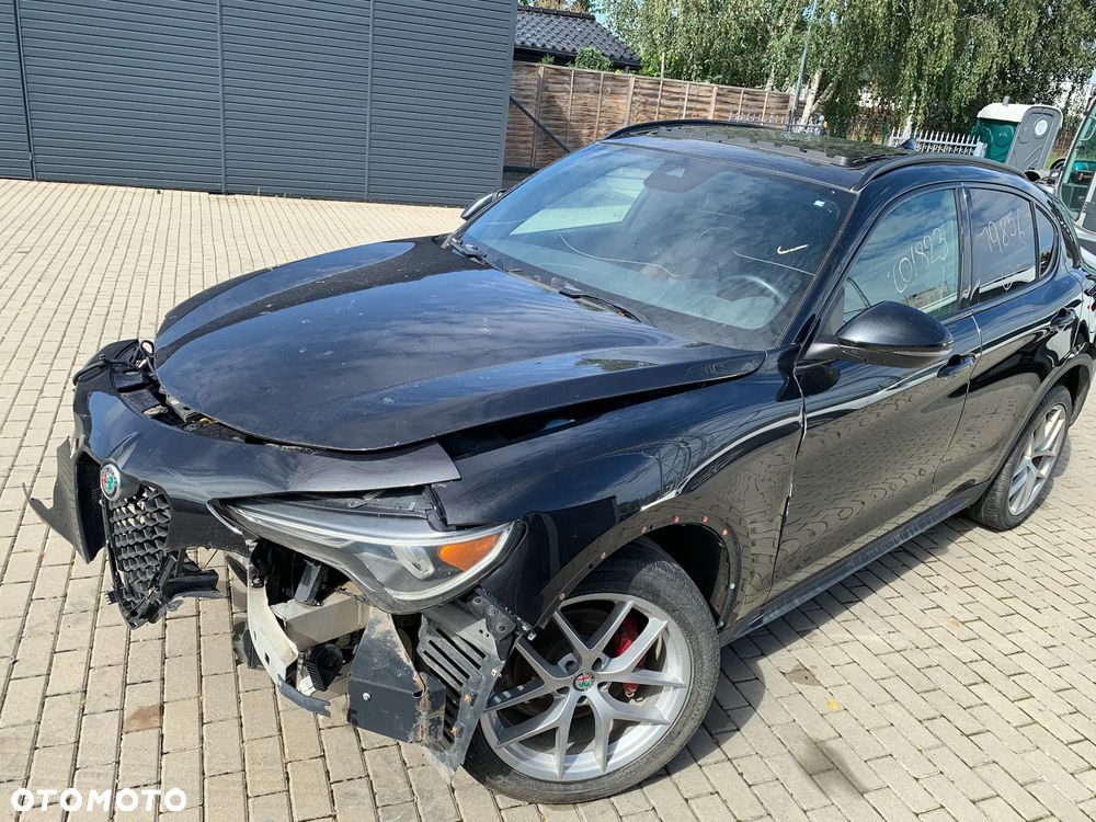 Alfa Romeo Stelvio 2.0 Turbo 16V AT8-Q4 Executive - 18