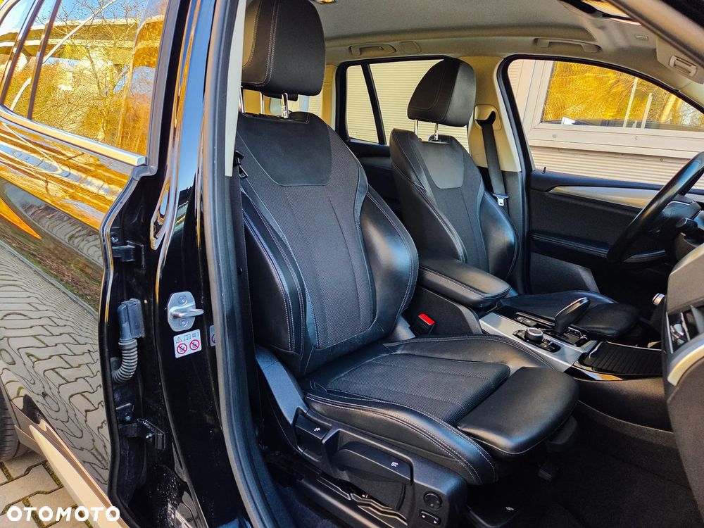 BMW X3 xDrive20d xLine - 13