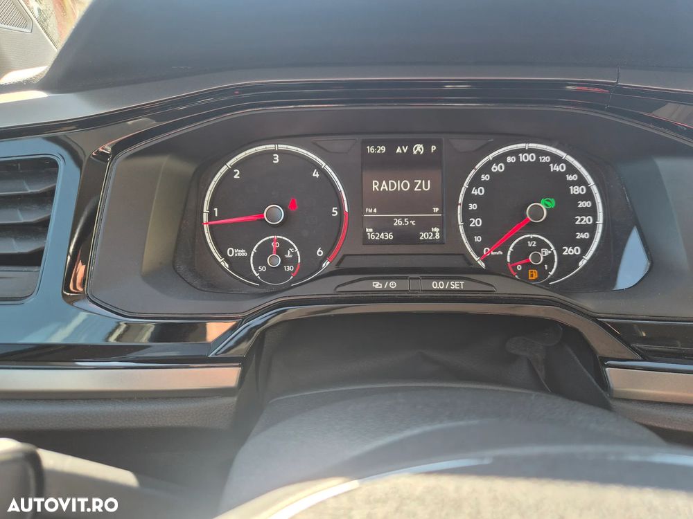 Volkswagen Polo - 29