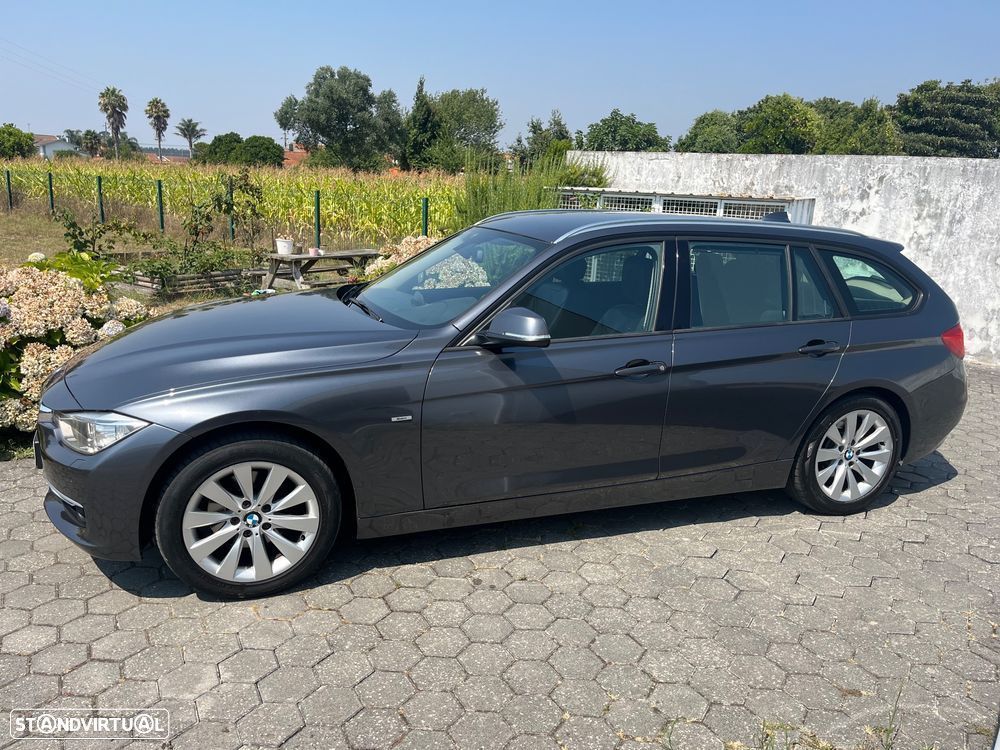 BMW 320 d Touring Auto Line Modern - 1