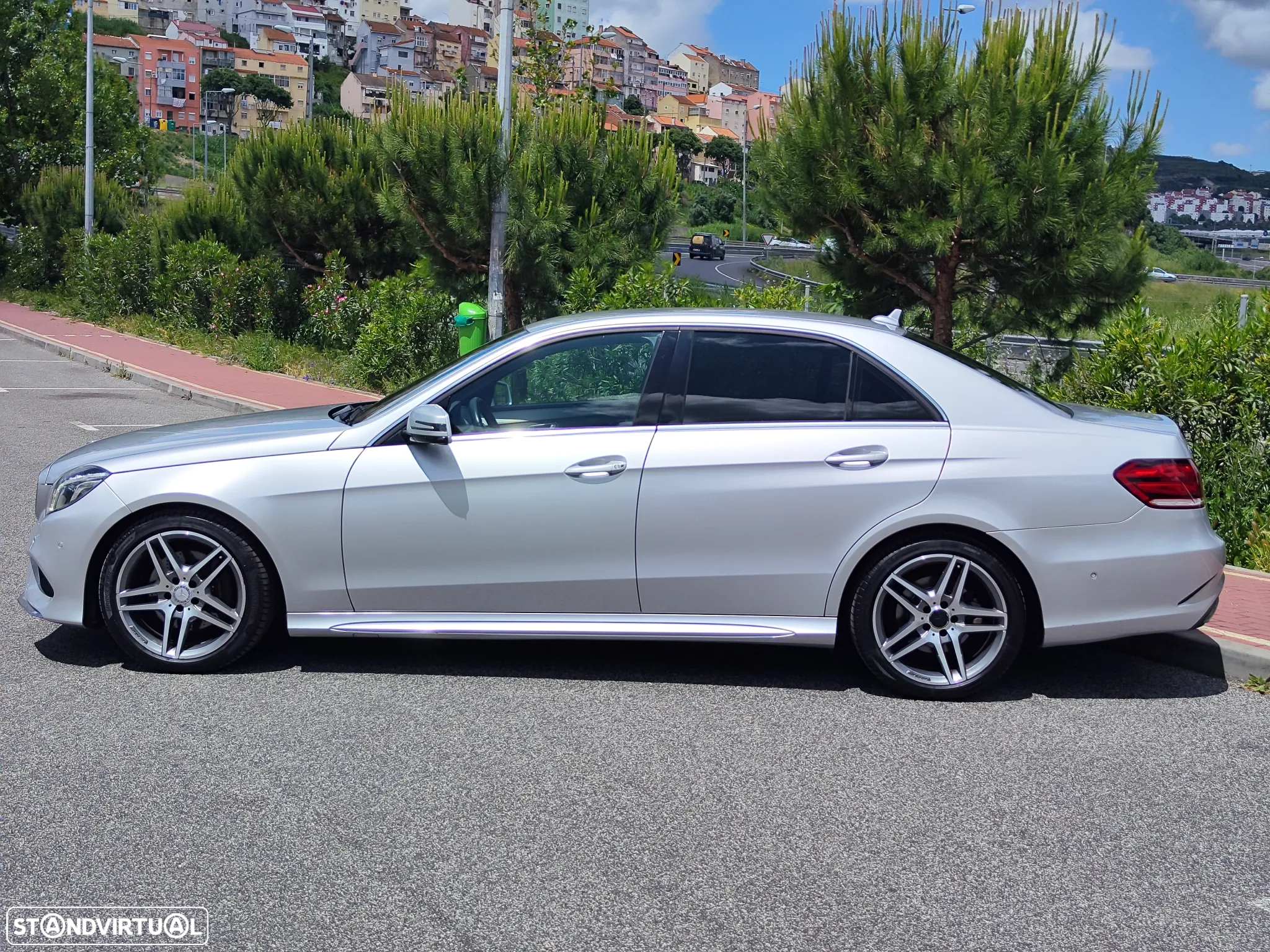 Mercedes-Benz E 300 Bluetec Hybrid Avantgarde - 12