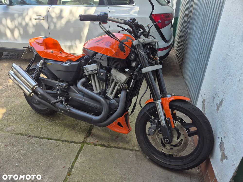 Harley-Davidson Sportster - 1