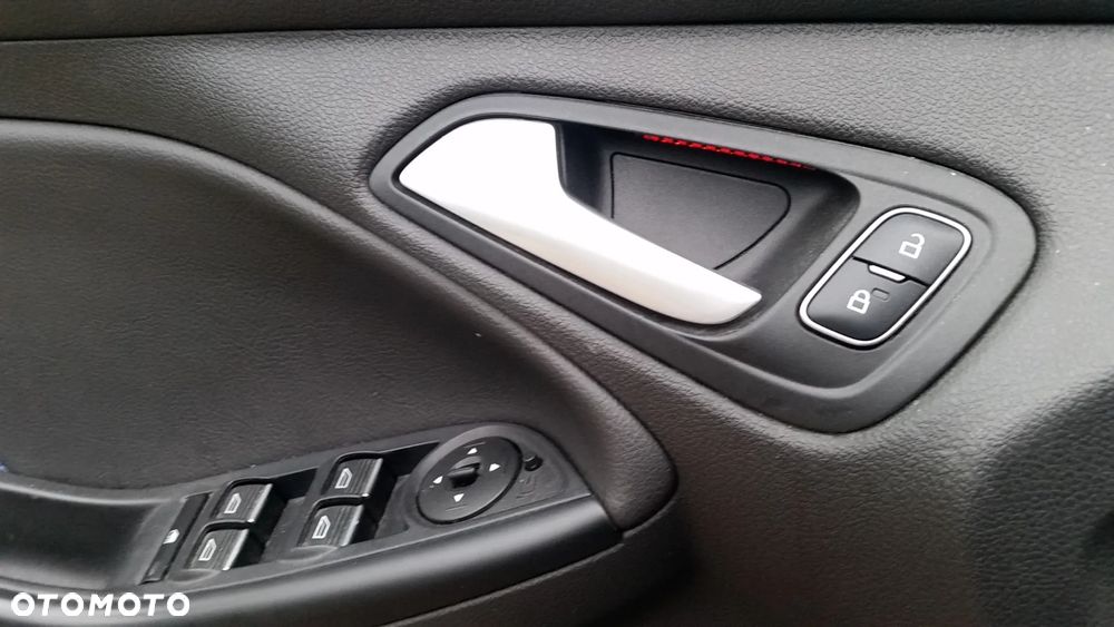 Ford Focus 2.3 EcoBoost S&S Allrad RS - 13