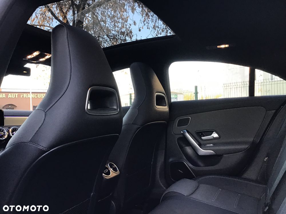 Mercedes-Benz CLA 250 4Matic 7G-DCT Edition 2020 - 25