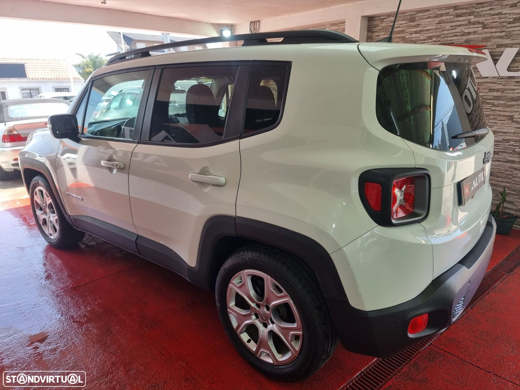 Jeep Renegade 1.0 T Limited - 4