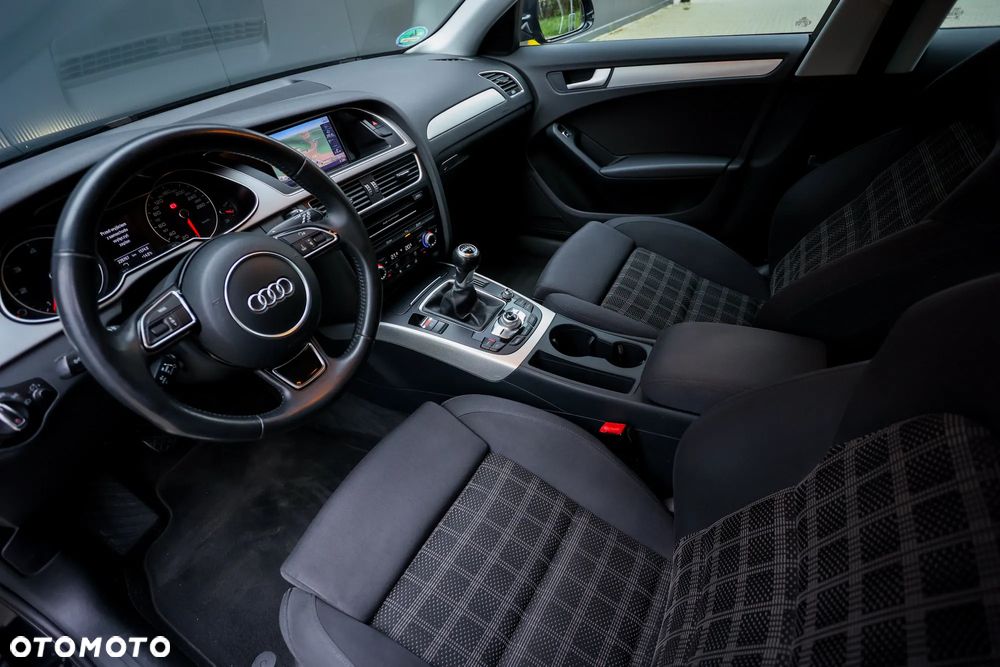 Audi A4 Avant 2.0 TDI DPF Ambiente - 16