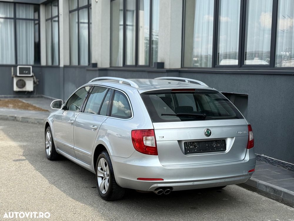 Skoda Superb 2.0 TDI Comfort - 16