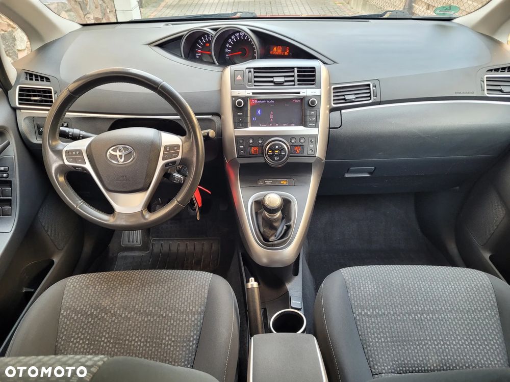 Toyota Verso 1.8 Prestige 7os EU6 - 9
