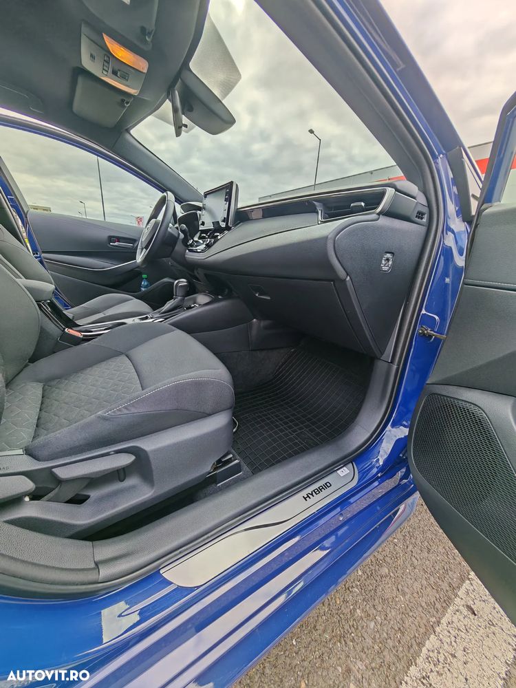 Toyota Corolla 1.8 HSD Business - 9