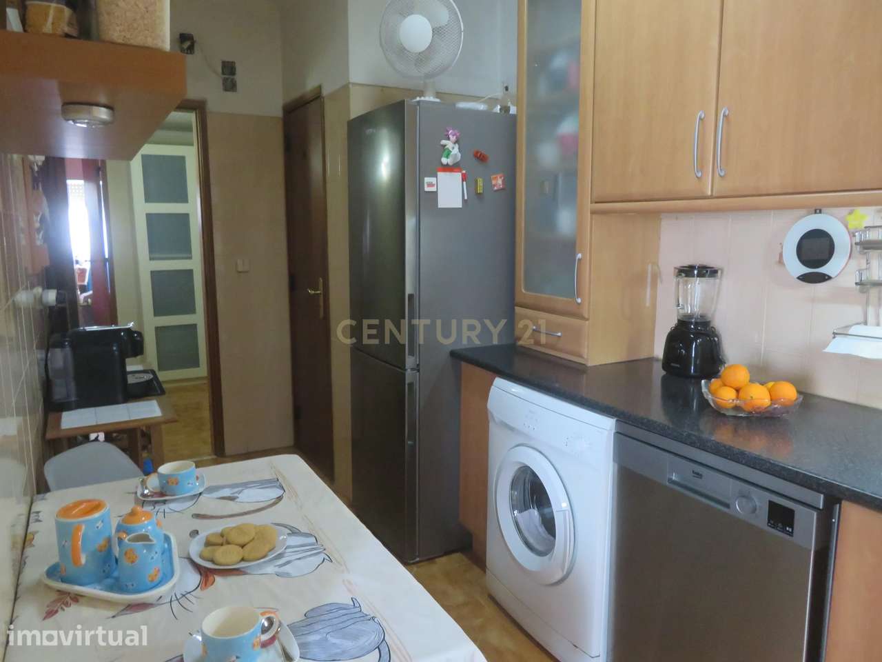 RESERVADO. Vende-se apartamento de três assoalhadas na Quinta Manuel A - Grande imagem: 2/21