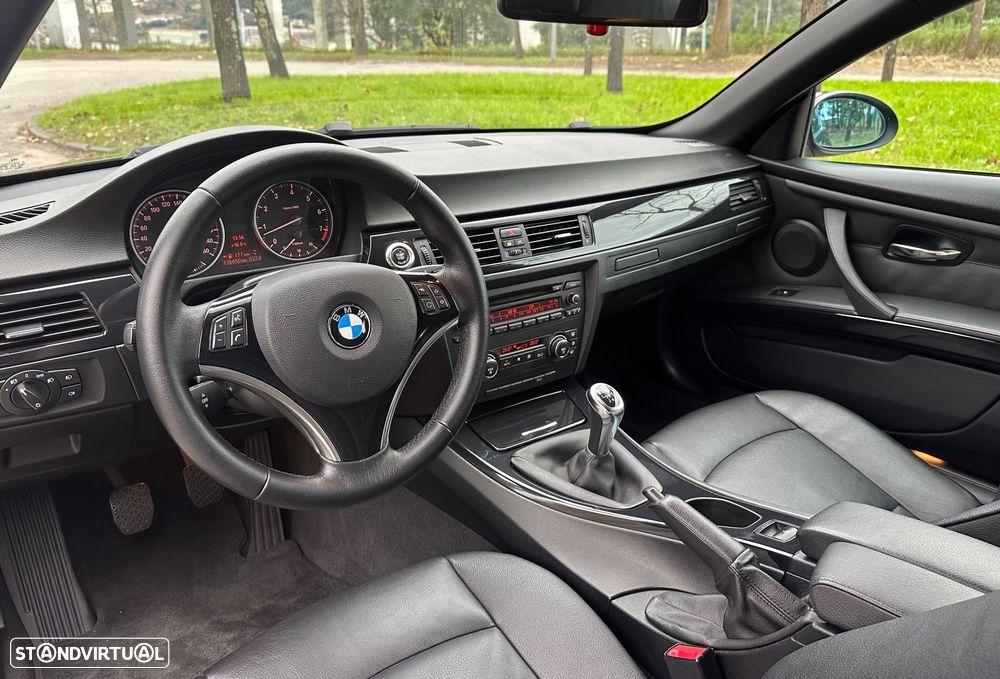 BMW 320 i Cabrio - 15