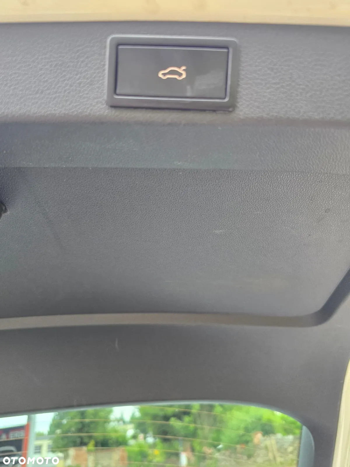 Skoda Octavia Combi 2.0 TDI RS - 28