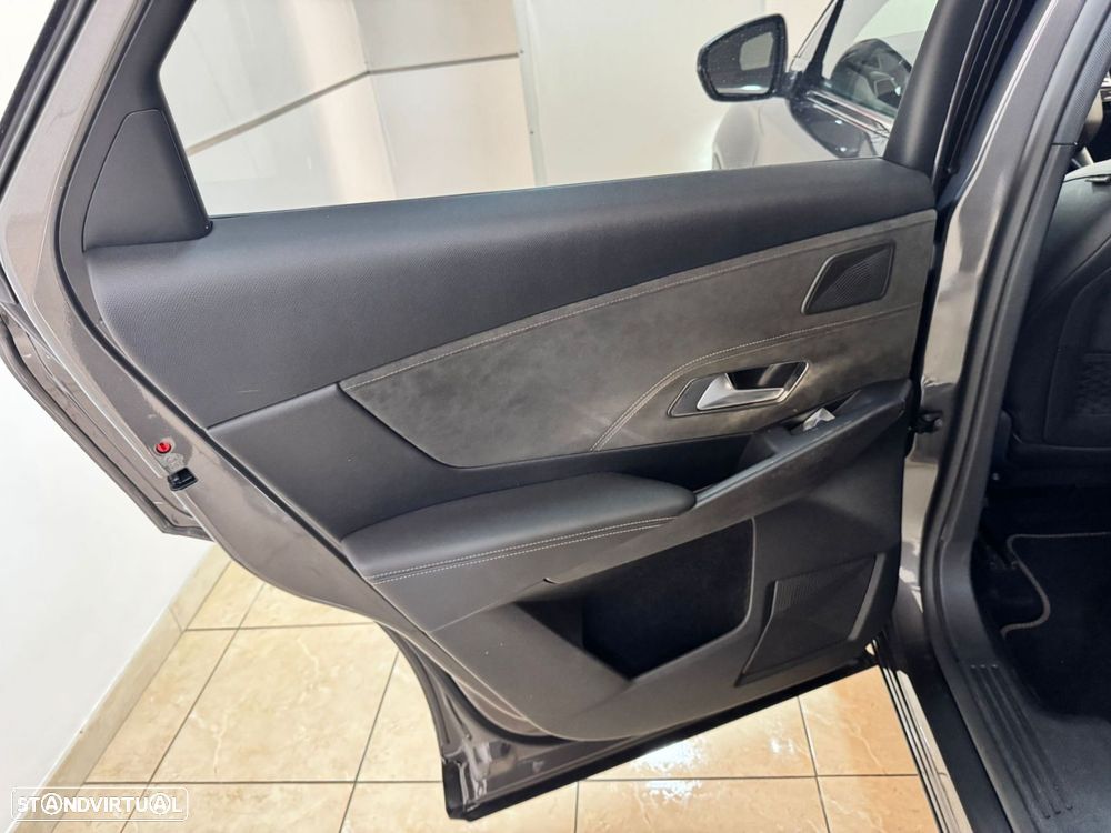 DS DS7 Crossback E-Tense Performance Line EAT8 - 47