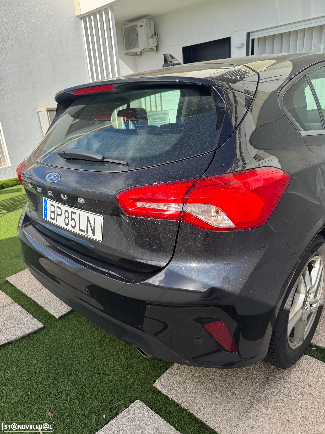 Ford Focus 1.0 EcoBoost S&S Aut. TITANIUM - 8