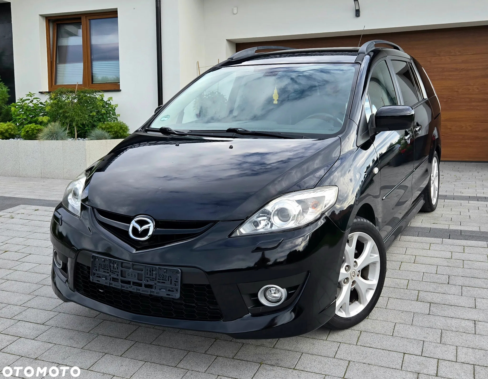 Mazda 5 2.0 Exclusive + - 8
