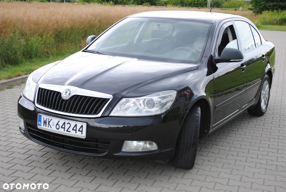 Skoda Octavia 1.6 Elegance - 1