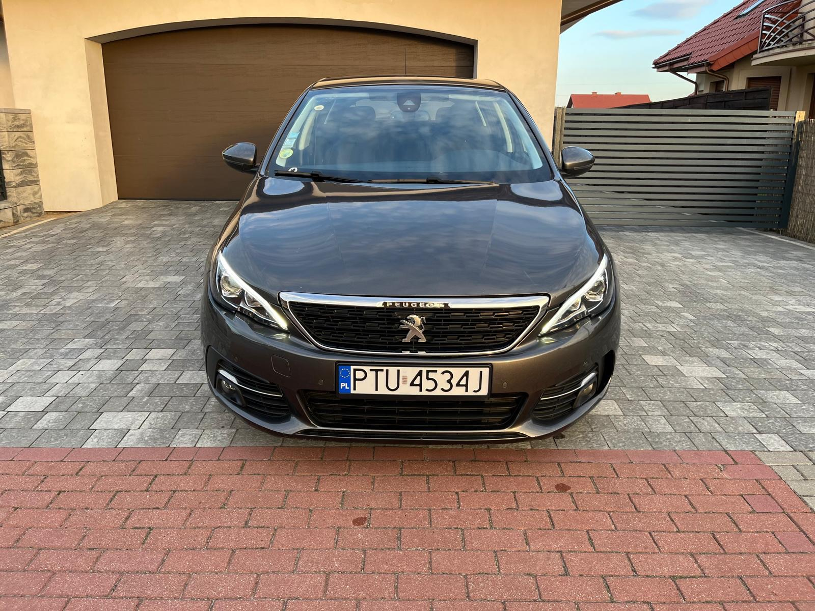 Peugeot 308 1.5 BlueHDi Active Pack Business S&S EAT8 - 2