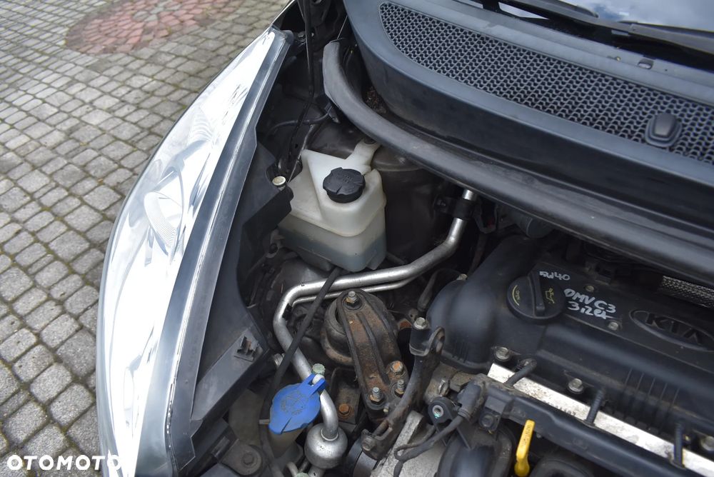 Kia Venga 1.4 CVVT ISG Vision - 30