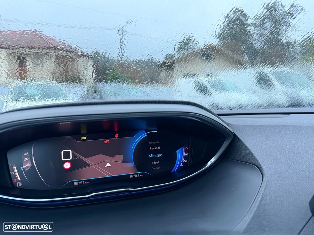 Peugeot 3008 1.5 BlueHDi Allure - 18