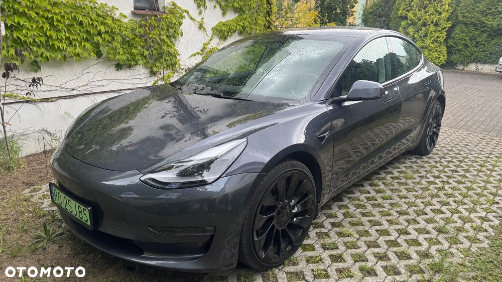 Tesla Model 3 - 9