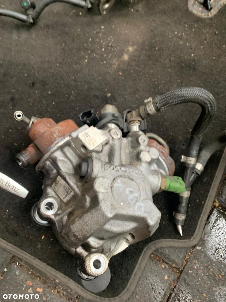 pompa paliwa wtryskowa volvo s60 s80 xc90 2.4 d5 0445010618 volvo 31272896 - 1
