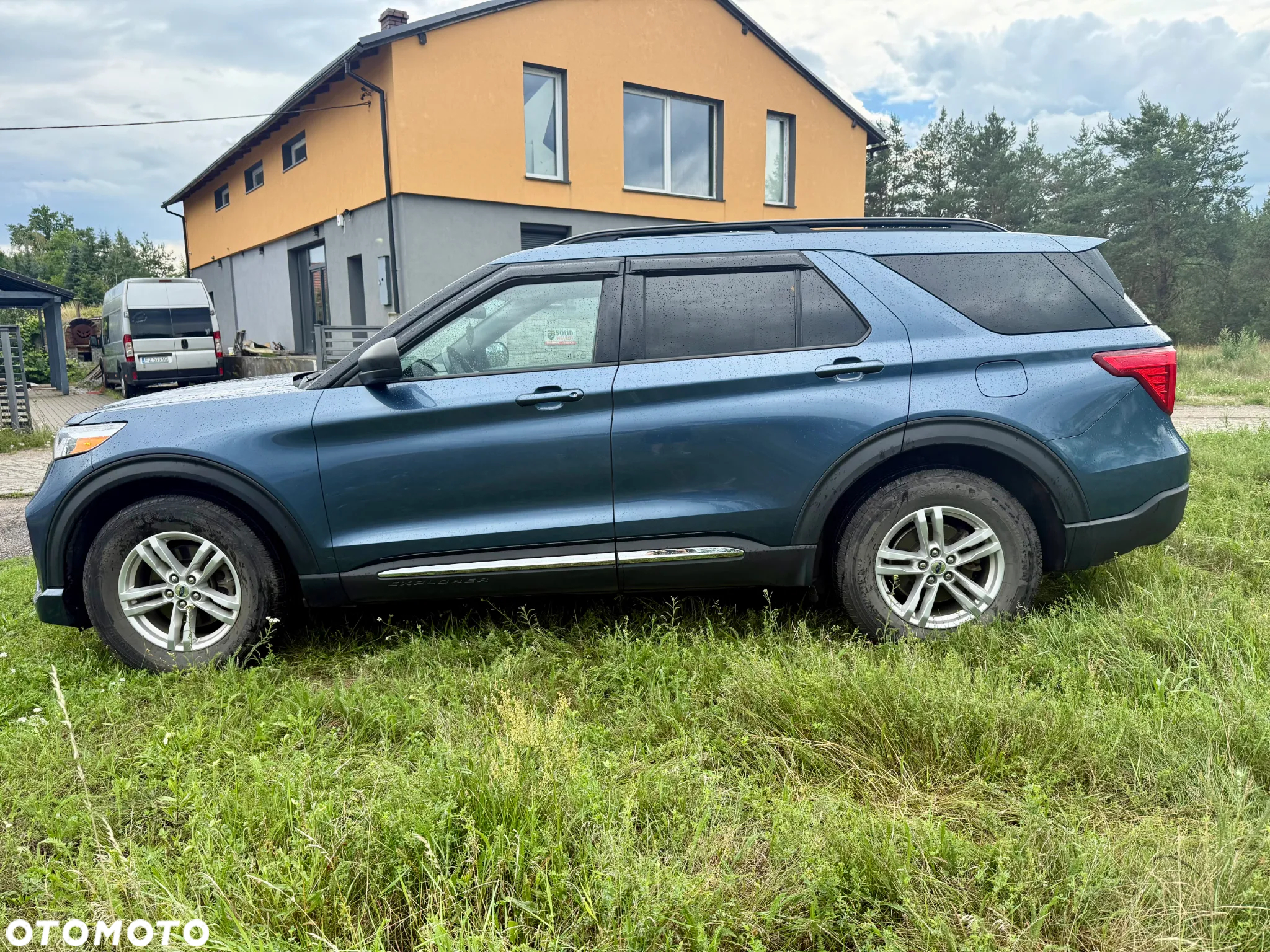 Ford Explorer - 5