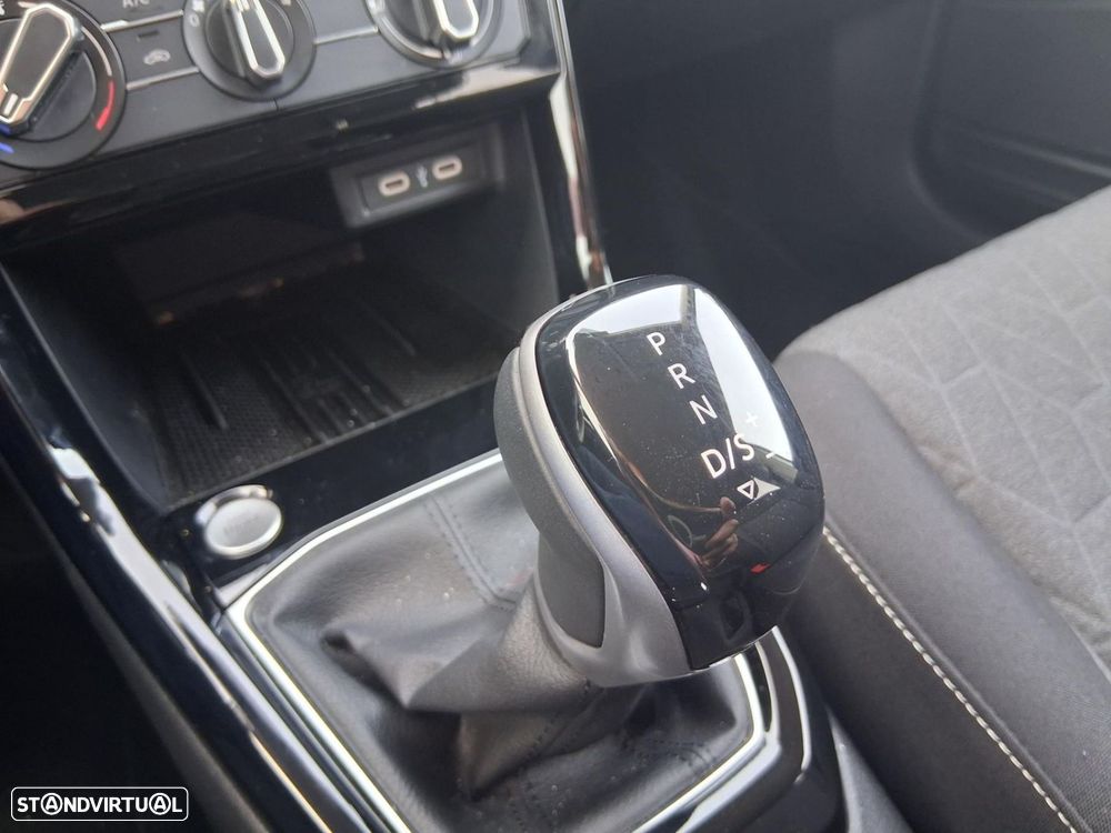 VW T-Cross 1.0 TSI Urban DSG - 6