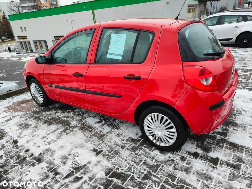 Renault Clio - 29