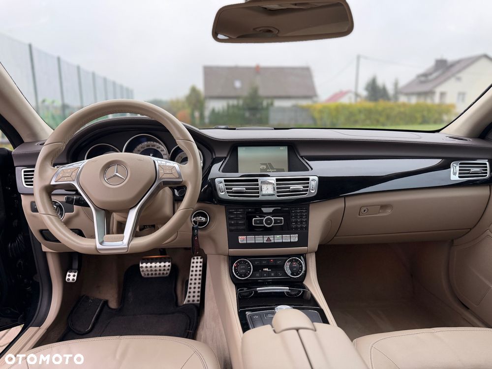 Mercedes-Benz CLS - 26