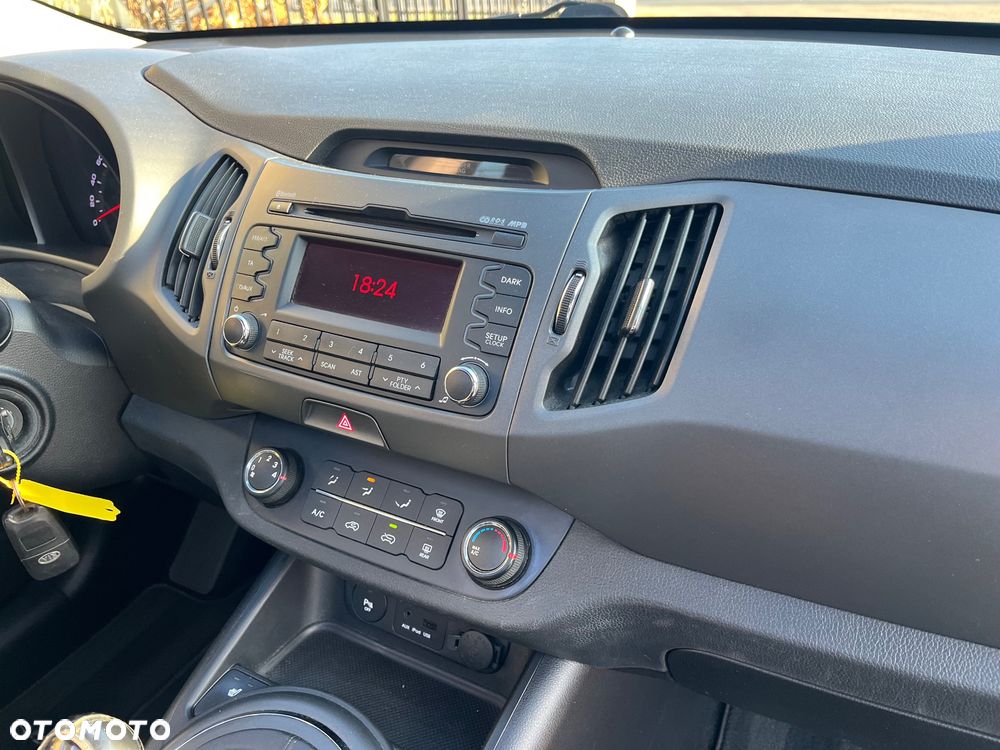 Kia Sportage 2.0 CRDI XL - 10