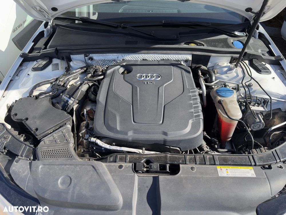Audi A4 2.0 TDI S tronic Design - 6