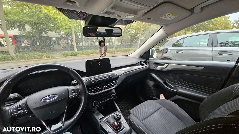 Ford Focus - 13