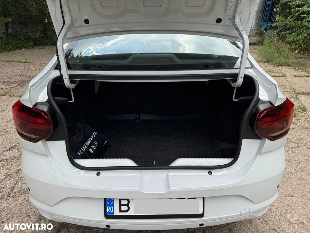 Dacia Logan TCe 90 MT6 Journey - 18