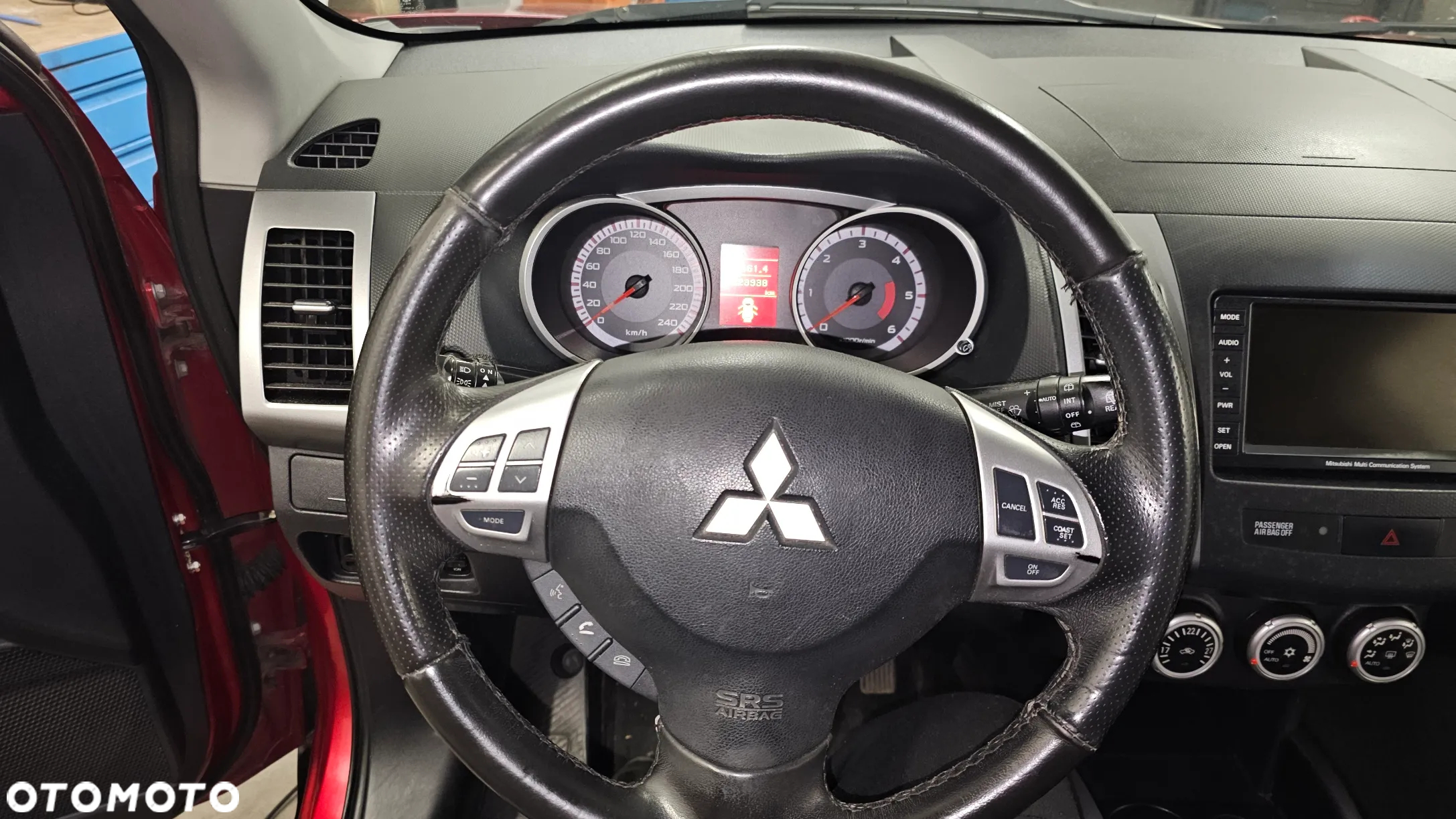 Mitsubishi Outlander 2.0 DID Instyle NAVI - 16